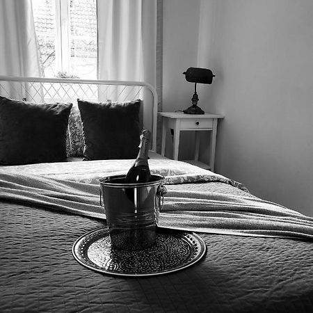 Apartamenty - Mi Old Town Swietojanska Varsó Kültér fotó